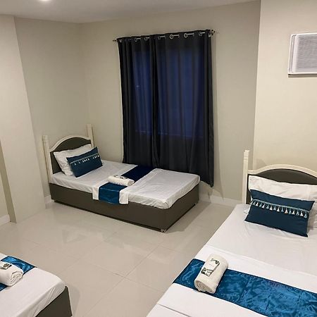 717 Residences Илоило Экстерьер фото