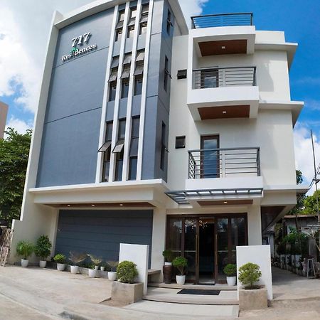 717 Residences Илоило Экстерьер фото